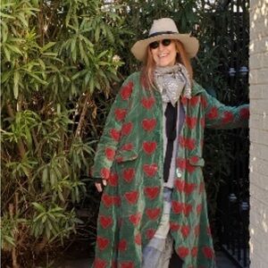 Magnolia Pearl Velvet Heart Emery Appliqué Coat. New with tags. One Size.